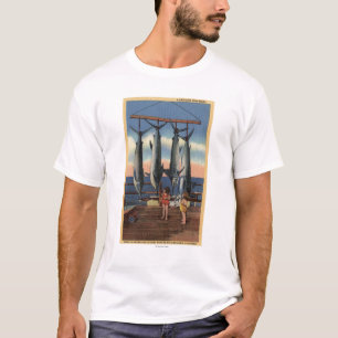 Kleine Mädchen, die gefangene Schwertfische T-Shirt
