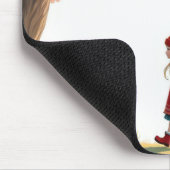 Kleine Mädchen, die ihren großen Hund spazieren ge Mousepad (Ecke)