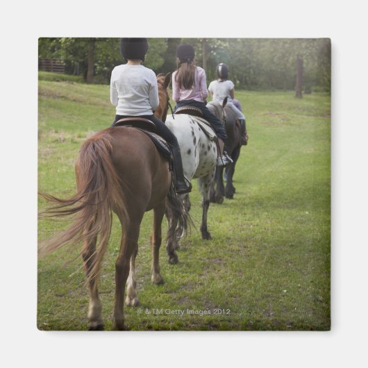 Kleine Mädchen reiten Pferde Magnet (Vorne)