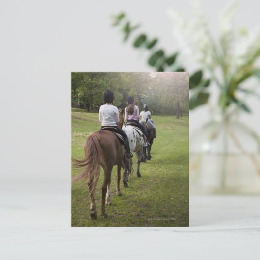 Kleine Mädchen reiten Pferde Postkarte (Stehend Vorderseite)