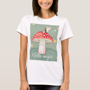 Kleine Märchen, auf Pilzen gekrönt und glühend T-Shirt