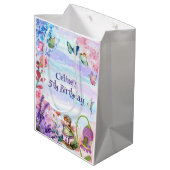 kleine Märchengeburt Mittlere Geschenktasche Geschenktüte (Rückseite Schrägansicht)