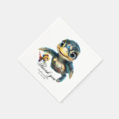 Kleine Meeresschildkröte, die mit ihrer Freundin e Serviette (Ecke)