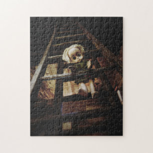Kleine Miss Creepy Doll Puzzle