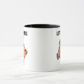 Kleine Miss Fun schwingt fröhlich Tasse (Zentrum)