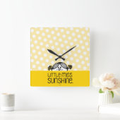 Kleine Miss Sunshine Peeking Quadratische Wanduhr (Zuhause)