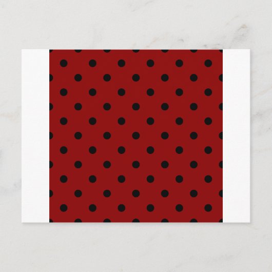 Kleine Polka-Punkte - schwarz auf dunkelrot Postkarte (Vorderseite)