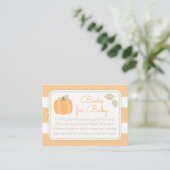 Kleine Pumpkin Baby Dusche bringen ein Buch Begleitkarte (Stehend Vorderseite)