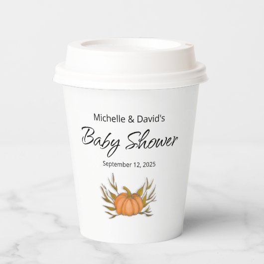 Kleine Pumpkin Niedliche Herbstdusche Pappbecher (Vorderseite)