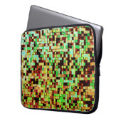 Kleine Quadrate oder Fliesen in Grün und Orange Laptopschutzhülle (Vorderseite Links)