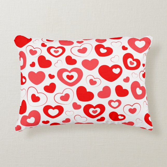 Kleine rote und weiße Herzen Dekokissen (Vorderseite)