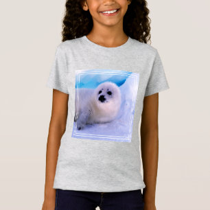 Kleine Sattelrobben-Jungtier bedeckt mit Schneeflo T-Shirt