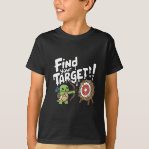 Kleine Schildkröte, die auf einen Pfeil abzielt T-Shirt