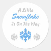Kleine Schneeflocke unterwegs Runder Aufkleber (Vorderseite)