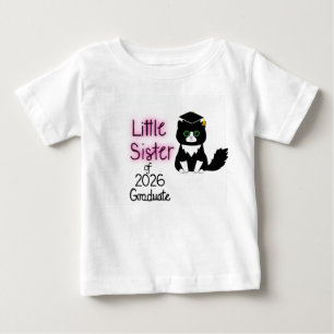 Kleine Schwester des Absolventen von 2026 Baby T-shirt