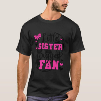 Kleine Schwester größter Fan Fußball Schwester ein T-Shirt