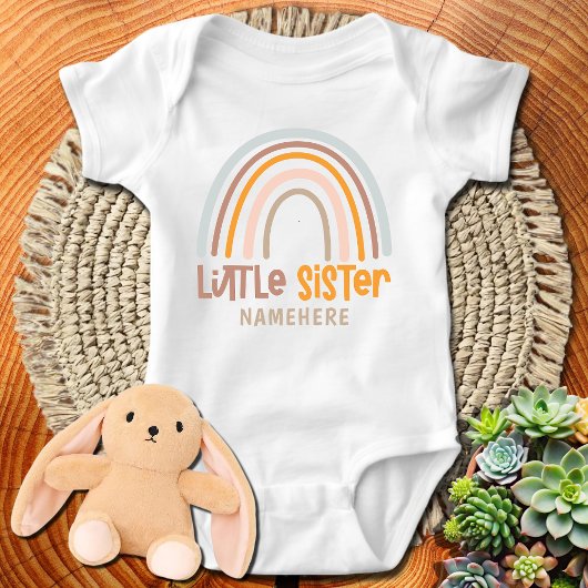 Kleine Schwester Regenbogen Baby Strampler