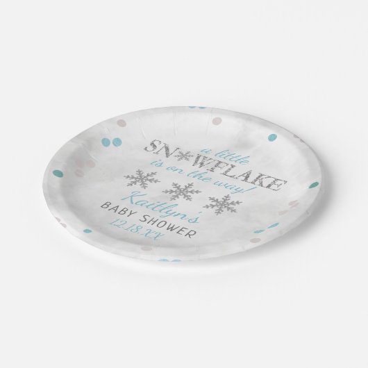 Kleine Snowflake Boys Winter Baby Dusche Pappteller (Schrägansicht)