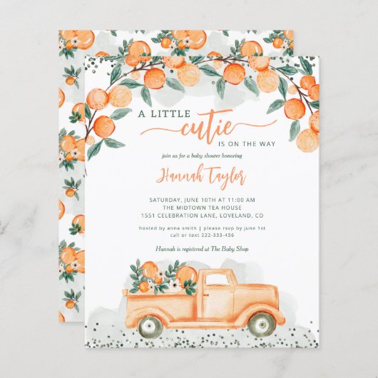 Kleine Süsse auf dem Weg zur Kinderdusche (Vorne/Hinten)