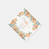 Kleine Süsse auf dem Weg zur orangefarbenen Babydu Serviette (Ecke)