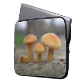 Kleine Toadstocker Laptop Sleeve (Vorderseite Links)