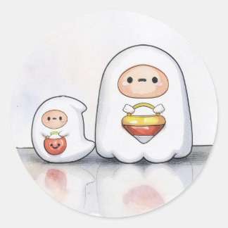 Kleine und kleine Halloween-Geister  Runder Aufkleber