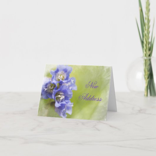 Kleine violette Blumen Adressenänderung Ankündigung (Vorderseite)