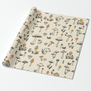Kleine Wald-Pilze auf beigem Hintergrund Geschenkpapier