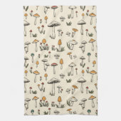 Kleine Wald-Pilze auf beigem Hintergrund Geschirrtuch (Vertikal)