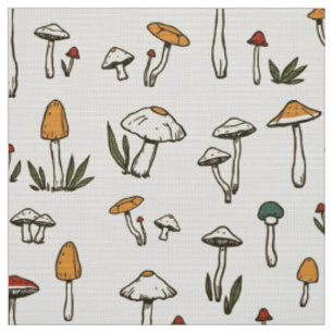 Kleine Wald-Pilze auf beigem Hintergrund Stoff