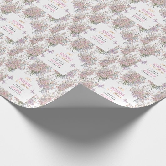 Kleine Wildblume ist in Blütendusche #2 Geschenkpapier (Ecke)