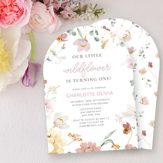 Kleine Wildblume macht einen Geburtstag Einladung