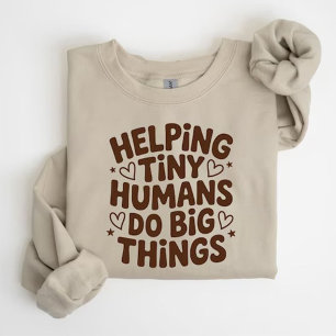 Kleinen Menschen helfen, große Dinge zu tun T-Shirt