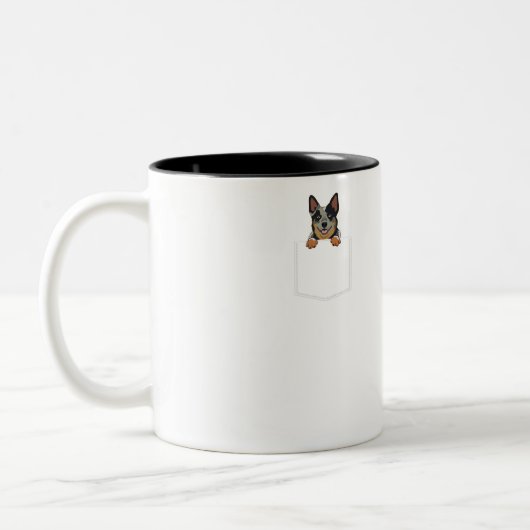 Kleiner australischer Rinderhund in der Tasche Zweifarbige Tasse (Links)