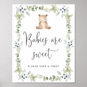 Kleiner Bär Babys sind süß und nehmen eine Leckere Poster (Vorne)
