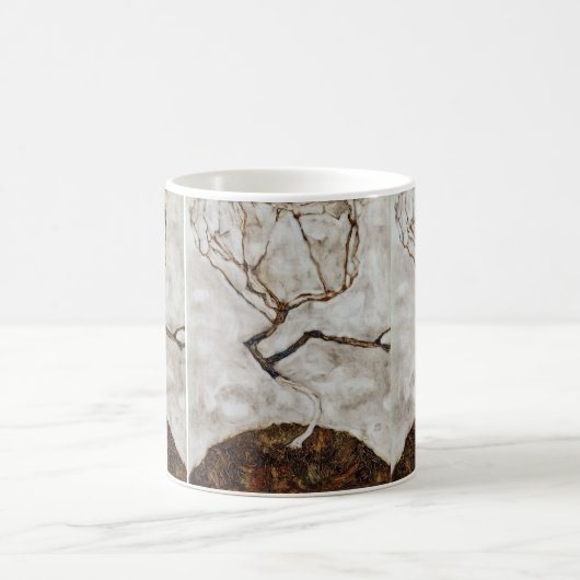 Kleiner Baum im Spätherbst von Egon Schiele Kaffeetasse (Mittel)