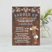Kleiner Cowboy in seinen OM-Babydusche satteln Einladung (Stehend Vorderseite)