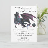 Kleiner Drache ist dabei, die Babydusche zu hacken Einladung (Stehend Vorderseite)