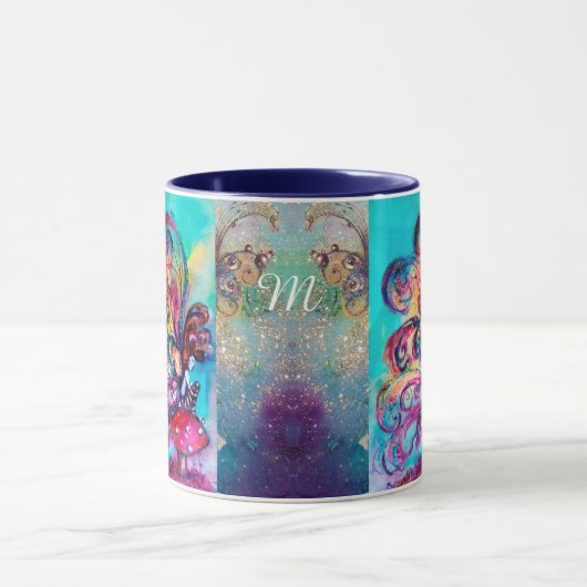Kleiner Elf Pilze Fantasy Pink Monogram Tasse (Zentrum)