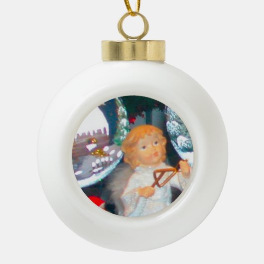 Kleiner Engel Keramik Kugel-Ornament (Vorderseite)