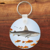 Kleiner Fisch großer Schatten Schlüsselanhänger (Rückseite)