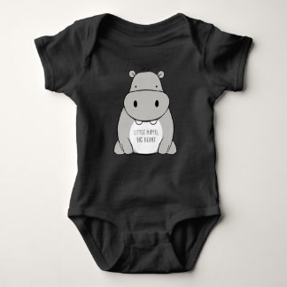 Kleiner Hippo, großes Herz. Baby Strampler