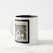 Kleiner Junge an der Manger-Merry-Weihnachtsfeier Zweifarbige Tasse (Vorderseite Links)