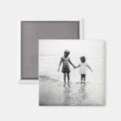 Kleiner Junge und Mädchen mit Händemagnet Magnet (Vorderseite/Rückseite)