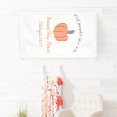 Kleiner Kürbis ist auf dem Weg orange graue Babydu Banner (Insitu)