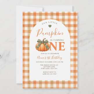 Kleiner Kürbis wird eins Herbst-Gingham-Geburtstag Einladung