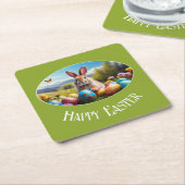 Kleiner Osterhase in Landschaft, oval -  Rechteckiger Pappuntersetzer (angewinkelt)