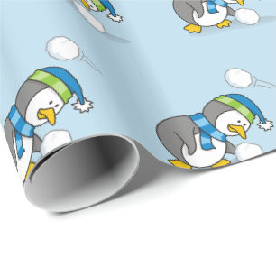 Kleiner Pinguin bekommt ein Schneeballpapier Geschenkpapier