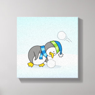 Kleiner Pinguin bekommt eine Schneeball Leinwanddruck