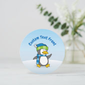 Kleiner Pinguin, der auf Schnee geht Einladung (Stehend Vorderseite)